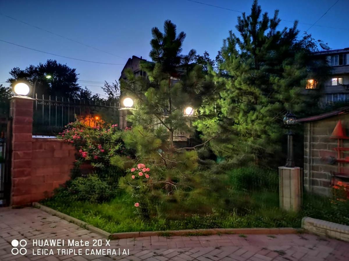 Hotel Kezdesu Almatı Dış mekan fotoğraf